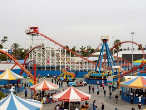 Amusement park in Los Angeles with rides and attractions